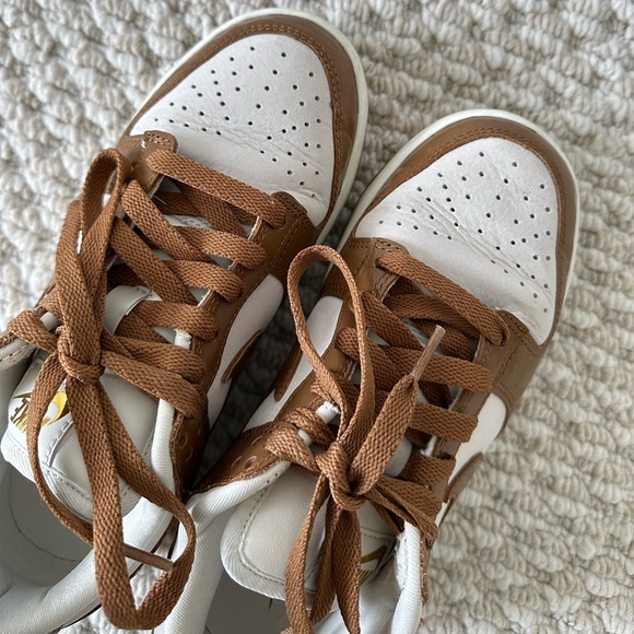 Nike Dunk Low “Brown Ostrich” Sneakers - Picture 4 of 9